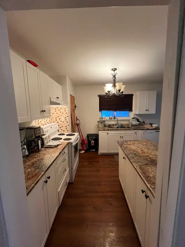 Room for Rent – $800/month | Friendly, Respectful Home in Short Term Rentals in Peterborough - Image 8