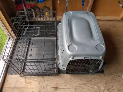 I am selling a used, foldable dog crate, perfect for travel or home use, measuring approximately 24...
