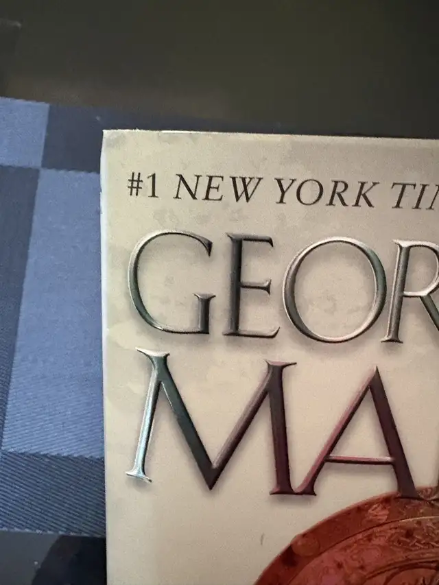 George R. R. Martin: A Dance with Dragons (Book Five, Hardcover) in Fiction in Gatineau - Image 4