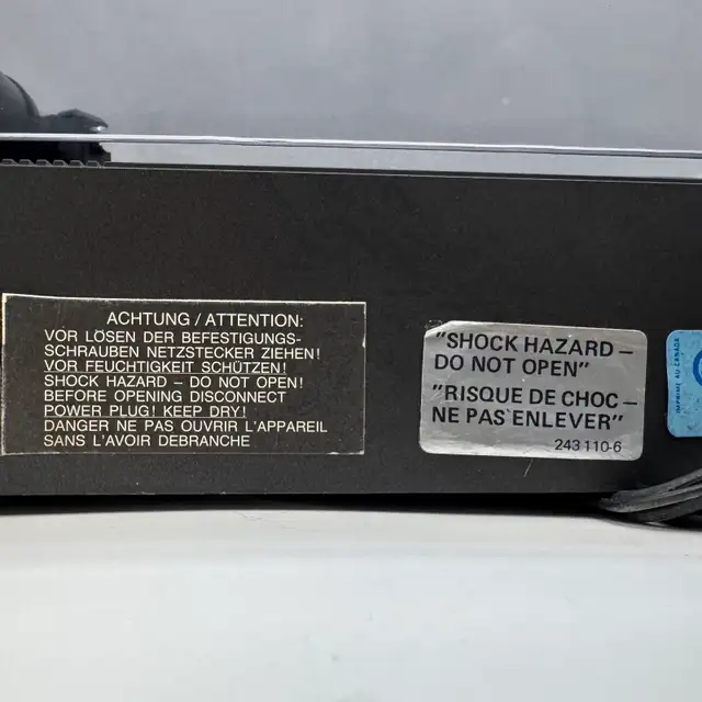 Vintage 1980s Dual CS 2110 Belt Drive Hi-Fi Stereo Turntable  in Stereo Systems & Home Theatre in City of Toronto - Image 10