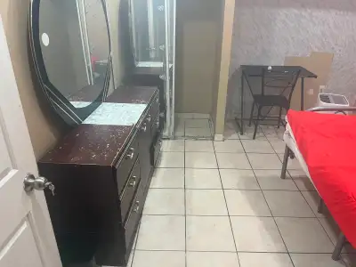 BASEMENT PRIVATE ROOM FOR RENT –FEMALE ONLY