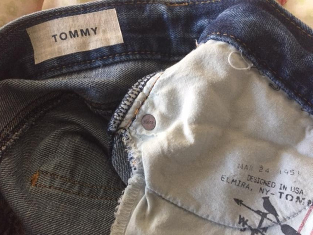 Wonan TOMMY 100% Cotton Skinny Jeans Size 26. Waist 30" in Women's - Bottoms in Markham / York Region - Image 4