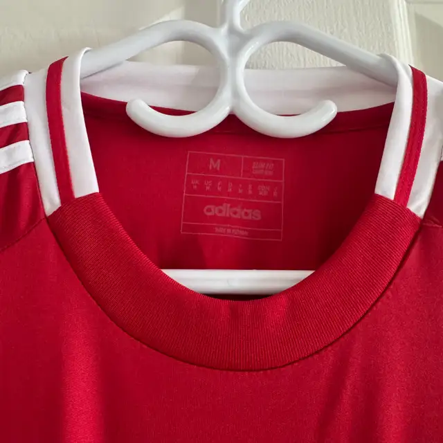 Manchester United Adidas Men's Red 2024/25 Home Jersey in Men's in Laval / North Shore - Image 5