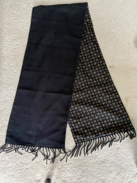 black pattern cotton acrylic scarf with tassels