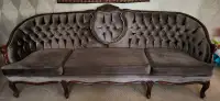 Beautiful Grey couch vintage / Victorian 