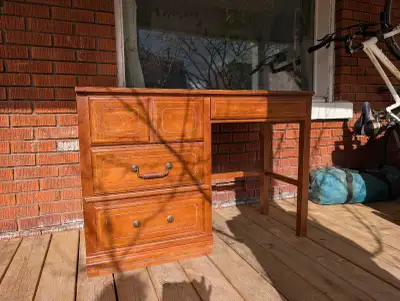 Free Desk, View more