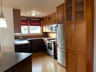 Beautiful 2 bedroom home in St James. Available immediately!
