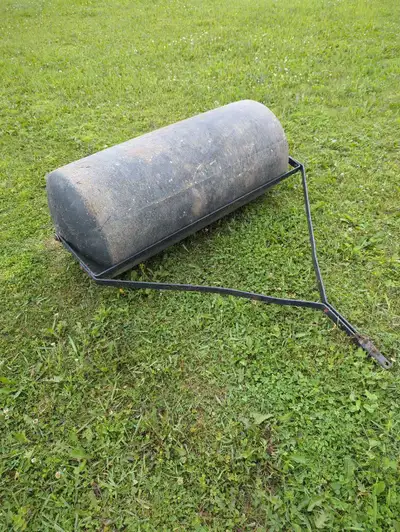 Lawn roller 44 inches wide 38 inches contact width Was filled with water when used. It is stored emp...