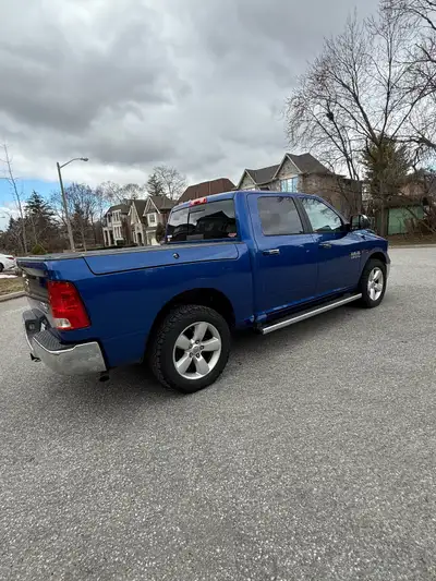 I m seling my personal truck