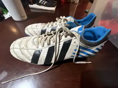 Used size 11.5 soccer shoes, View more