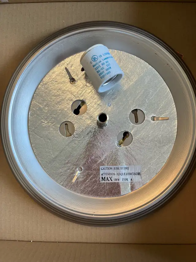 Flush Mount Ceiling Light Fixture in Indoor Lighting & Fans in Barrie - Image 3