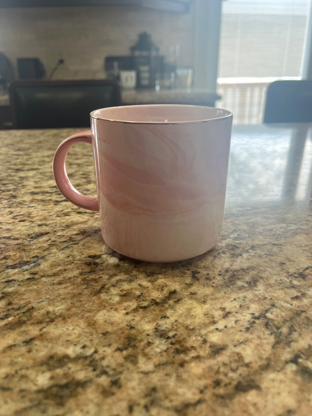 Pink Mug in Kitchen & Dining Wares in Mississauga / Peel Region - Image 2