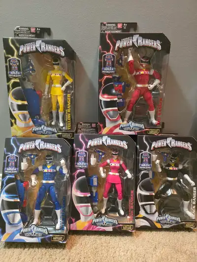 Power Rangers In Space Figures, View more