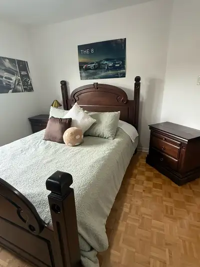 Ensemble de chambre a coucher, View more