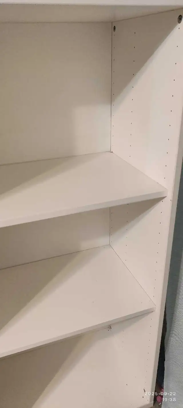 SHELF (WOOD)/BOOKCASE in Bookcases & Shelving Units in Mississauga / Peel Region - Image 3