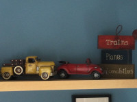 Vintage vehicle ( great for a Boys room theme)