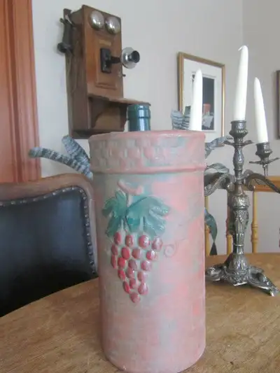 Refroidisseur a  vin  terre cuite  NEUF, View more