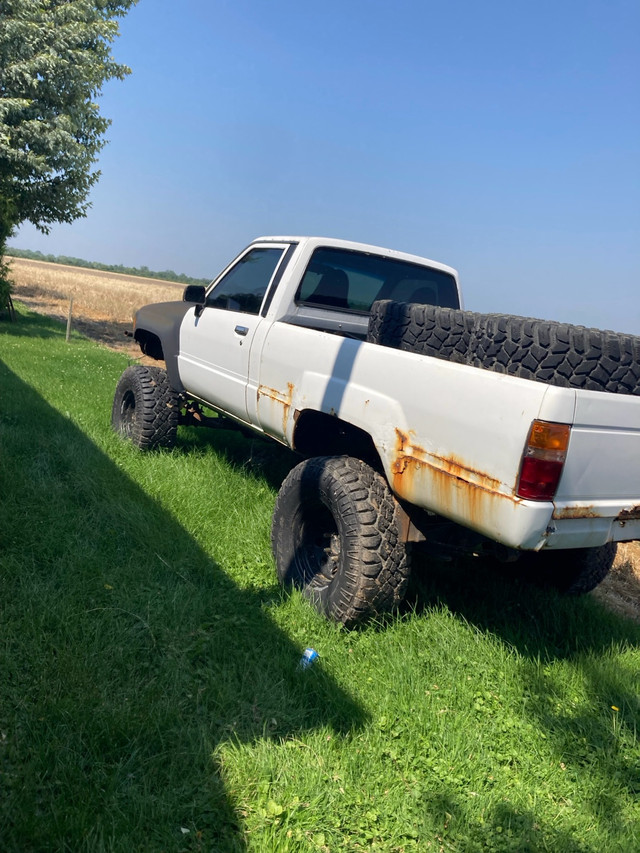 1988 Toyota Pickup in Cars & Trucks in Windsor Region - Image 3