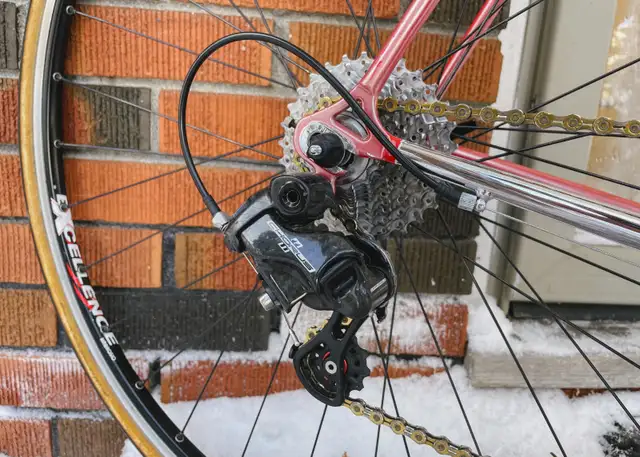 Pinarello Treviso - Campagnolo Chorus 11 - Neo-Retro in Road in Barrie - Image 8