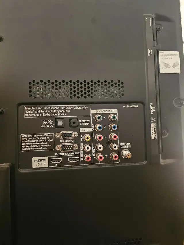 LG 32LV2500 32" Tv in TVs in Ottawa - Image 4