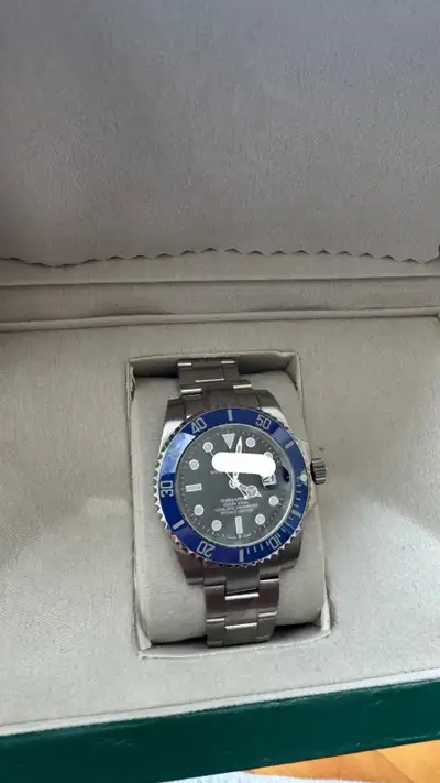 Montre suisse pour homme, View more