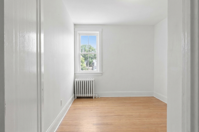 3 Bedroom Apartment - Downtown Charlottetown in Long Term Rentals in Charlottetown - Image 9