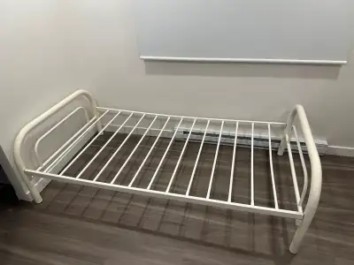 Bed frame, 3 piece, less than 1 minute to assembly, like new, View more