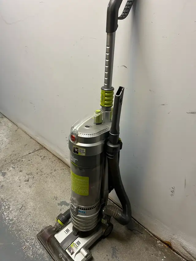vacuum cleaner441533583411783680