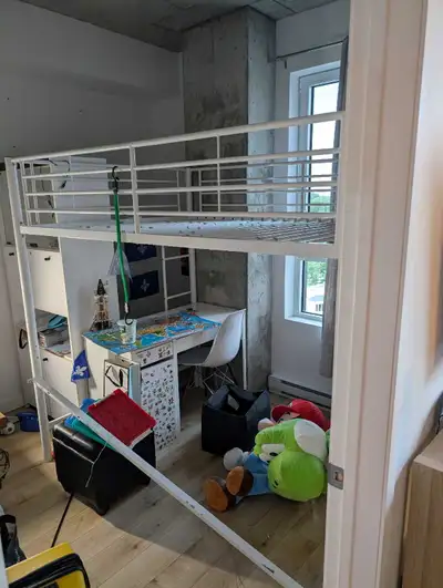 Lit mezzanine IKEA (sans matelas), View more