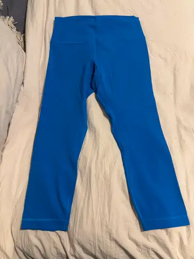 Lululemon cropped leggings size 10, View more