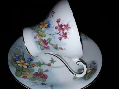 RARE - VINTAGE 1920'S - ANYSLEY - FINE BONE CHINA CUP AND SAUCER - ENGLAND. GARDEN FLOWERS. CORSET S...