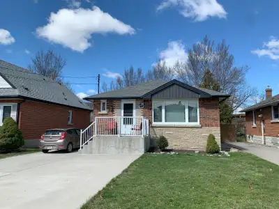 Beautiful Main floor Home for Rent - Hamilton