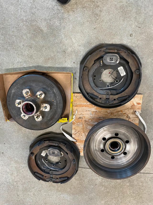 Electric trailer brakes in RV & Camper Parts & Accessories in Medicine Hat