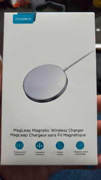 Brand New* MagLeap Magnetic Wireless Charger