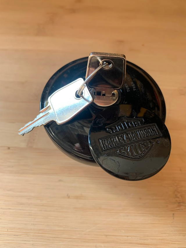 Harley-Davidson Locking Gas Cap in Other in Red Deer