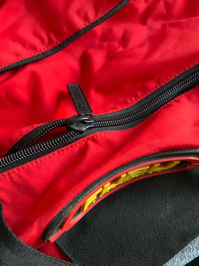 FUBU Baggage LX Vintage (red) in Bags & Luggage in City of Toronto - Image 5