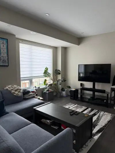 2-bedroom, 2-bathroom stacked townhouse available for rent in the neighborhood of Mineola. Comes wit...
