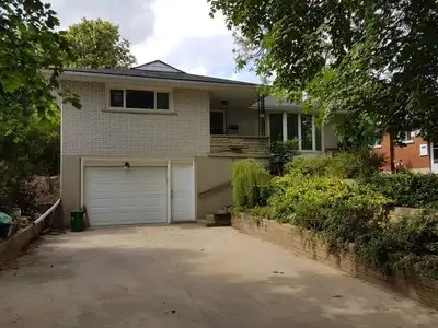 Raised bungalow 3 bhk unit from Sep near University- 1 yr lease