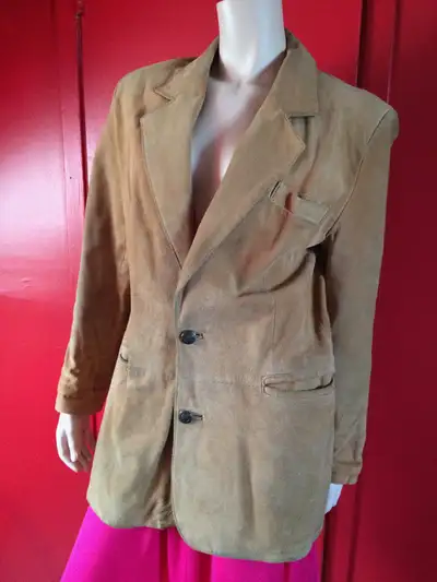 veste en suède, View more