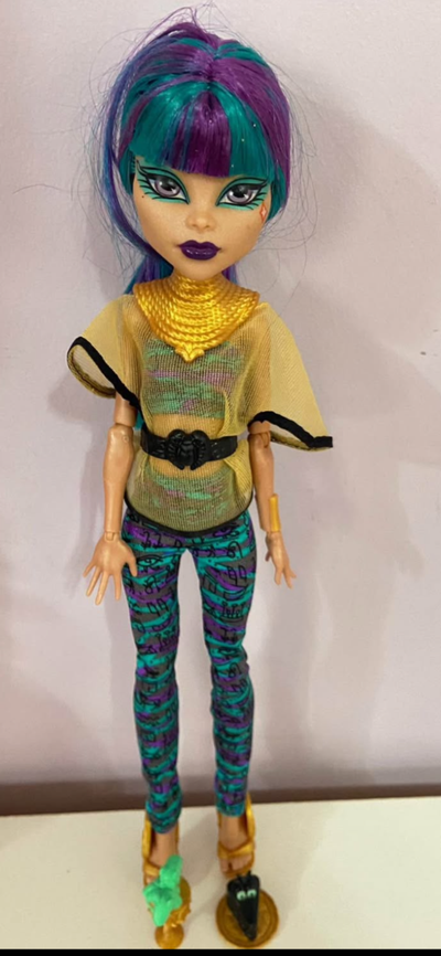 TWO LIKE NEW CONDITION NEFERA DE NILE MONSTER HIGH DOLLS THEYRE BOTH IN GREAT CONDITION THERES NO DA...