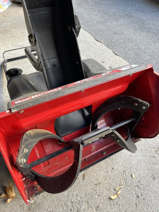 Yard Machines 21” snow blower Snowblowers City of Toronto Kijiji