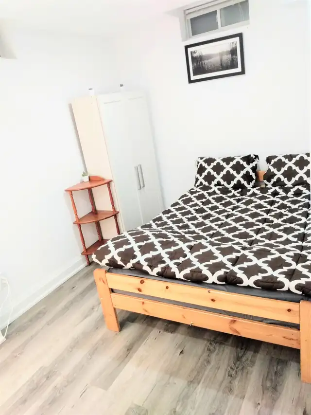 Short-term rental for 1 - 3 months from Mar 1st in Brampton