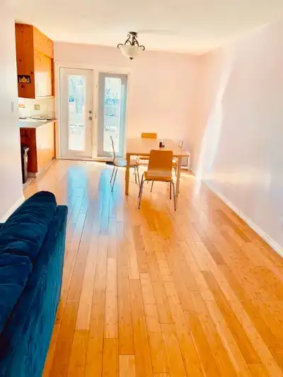 ROOMMATE WANTED - INCLUDES EVERYTHING - NEAR UOFR - $575 in Room Rentals & Roommates in Regina - Image 4