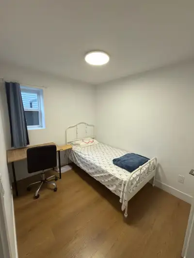 13 minutes walk to Scott road skytrain station, bus stop is close by too. Free laundry and parking....