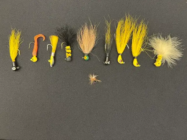 Lot of 9 Vintage Sure Catch Lures + 1 hand-tied fly