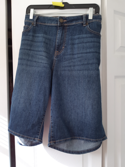 Jordache denim shorts - Size 22W, View more