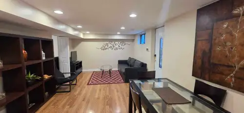 Bright 1 bdrm bsmt apt. Great location! All inclusive! Clean! Fully furnished, well equipped - Yonge...