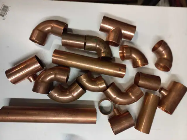 Assortment of copper plumbing couplings ,tees,nipples1-1/2". in Plumbing, Sinks, Toilets & Showers in Calgary - Image 2