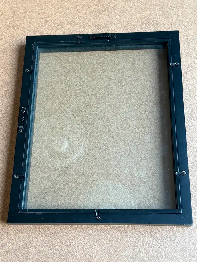 Picture frames578765102934272004