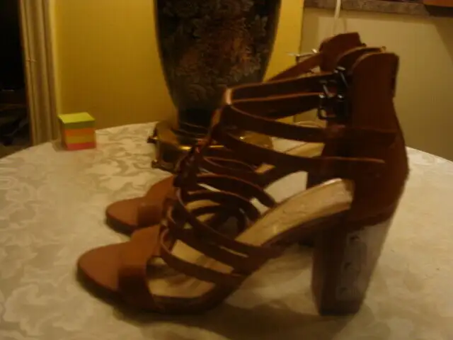 Souliers de marque Jessica in Women's - Shoes in Laval / North Shore - Image 7